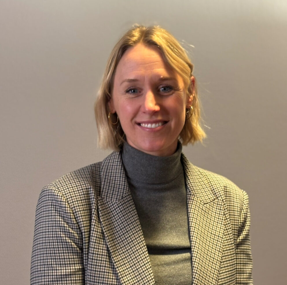 ABBFAD52-14CB-48BF-BB42-ADAA99A1481A